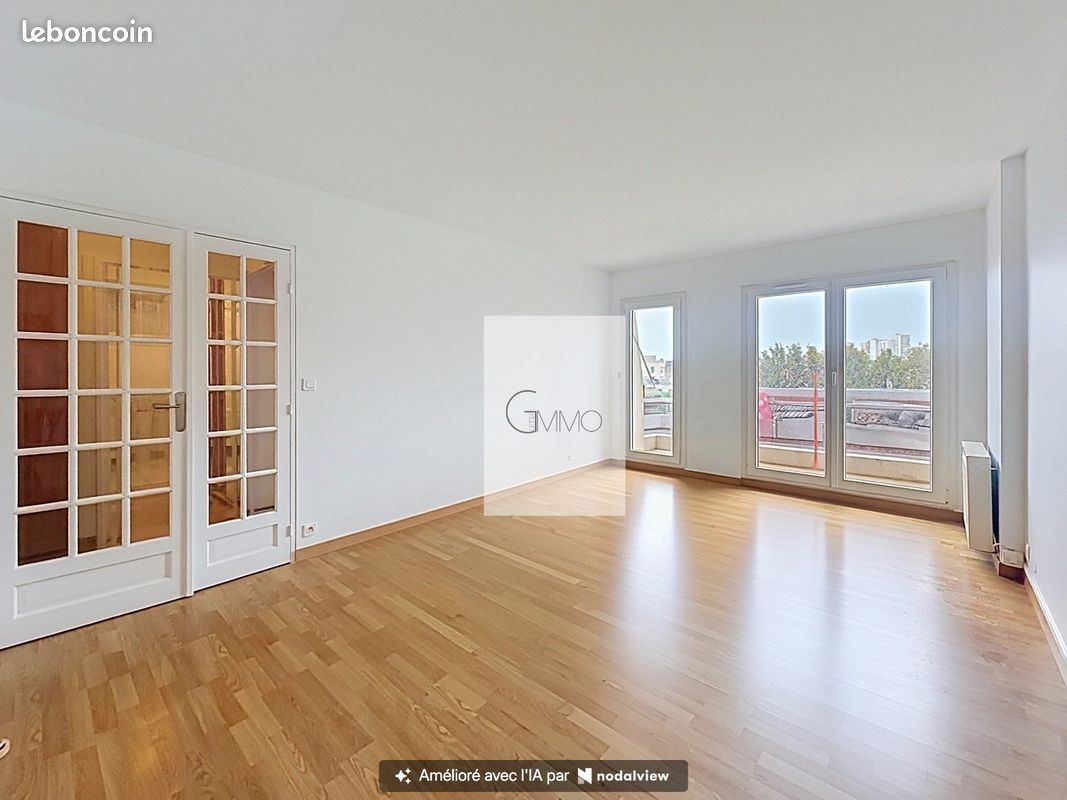 Parking 42 m² · à L'Hay-les-Roses · 42 m² · 245 000 €