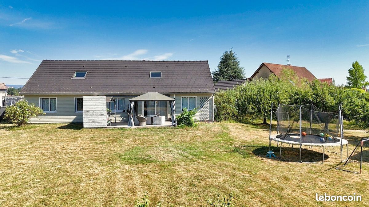 Maison 6 pièces 213 m² · à Étang-sur-Arroux · 213 m² · 227 000 €