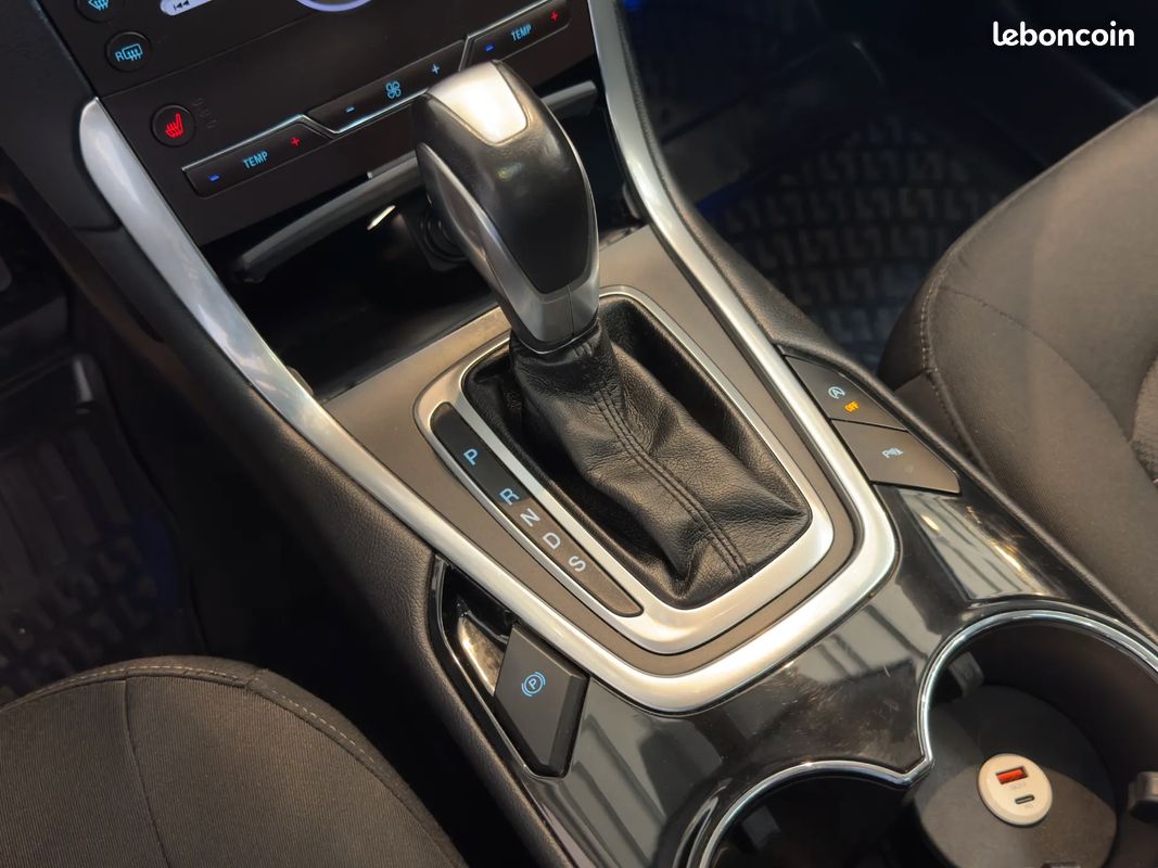 FORD Galaxy 2.0 TDCi 150ch Titanium Powershift 2018 / Distribution récente / CarPlay / Toit ouvrant / 7 places (image 15)