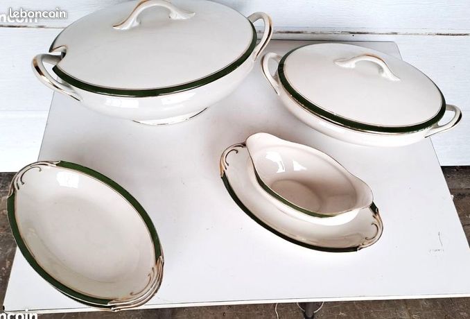 Service de table porcelaine signée LEGRAND 30 pièces de