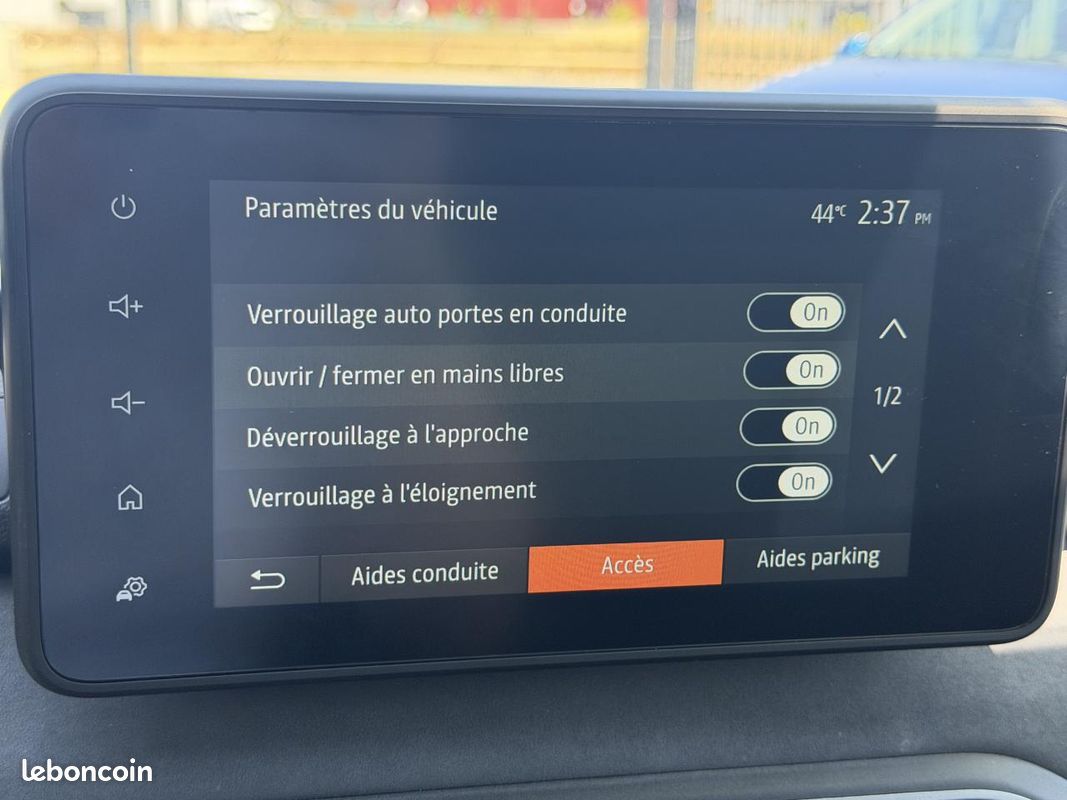 Dacia jogger 1.6 hybride 140 7pl automatique + camera de recul + gps + alerte angle mort (image 28)