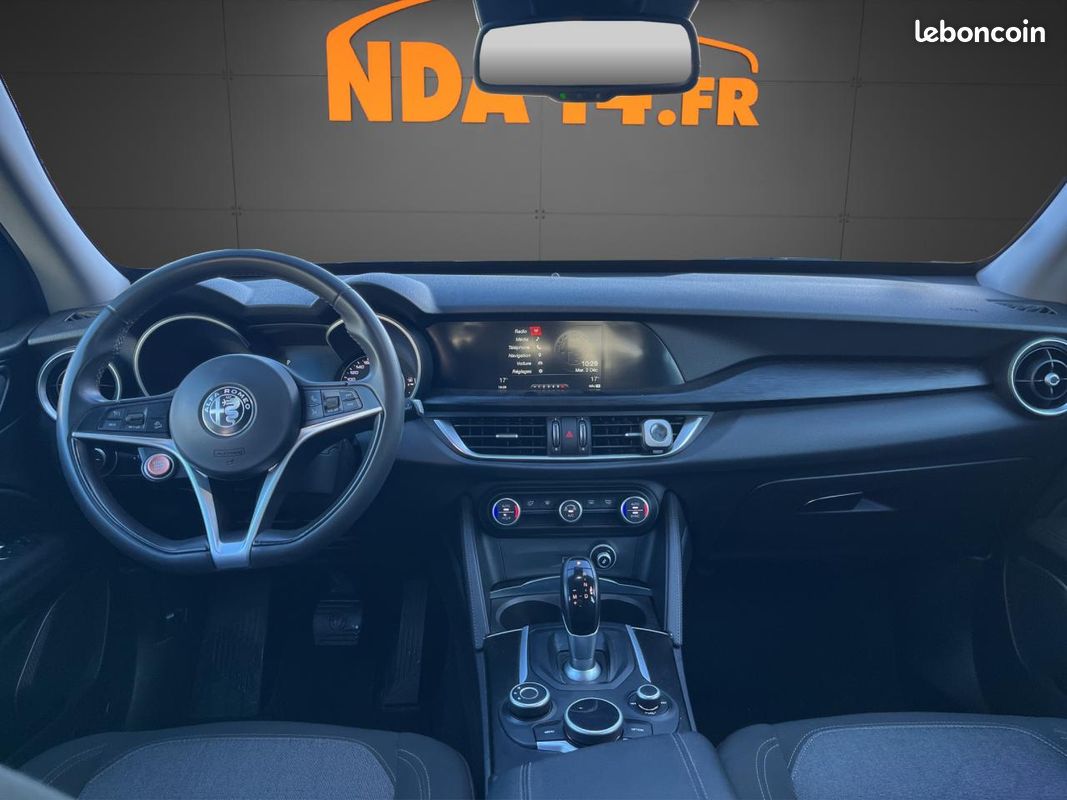 ALFA ROMEO STELVIO 2.2 150 ch AT8 Business (image 14)