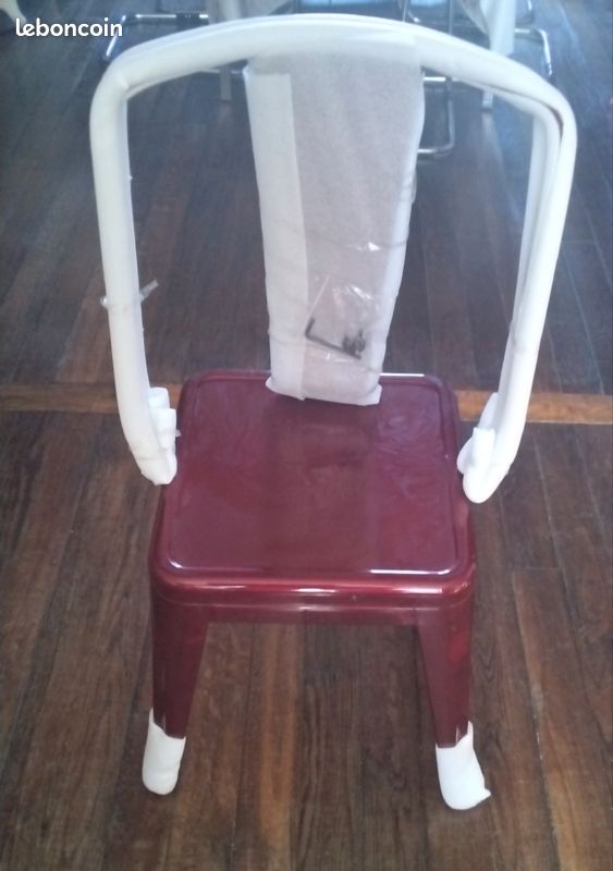 Vends Chaises Salon. A saisir (image 1)
