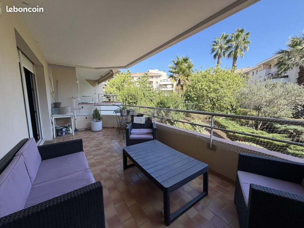 Appartement 3 pièces 68 m² · à Hyères · 68 m² · 1 030 €/mois