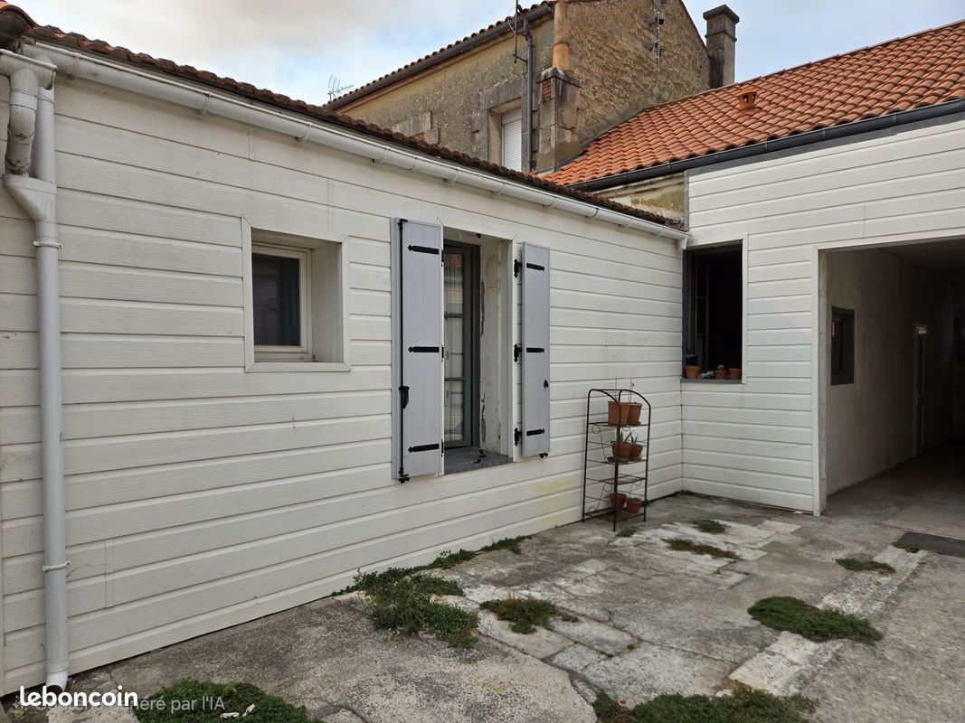 Maison 2 pièces 43 m² · à Rochefort · 43 m² · 105 000 €