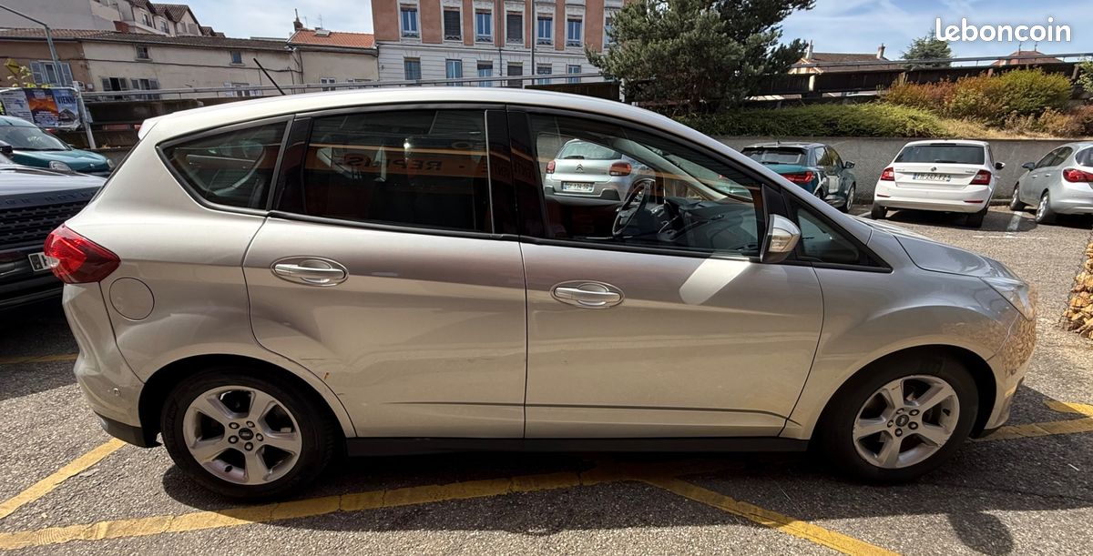 FORD FOCUS C-MAX 1.0 SCTI 125CH TITANIUM - CAR PLAY-SIEGES ET VOLANTS CHAUFFANTS-GARANTIe (image 11)