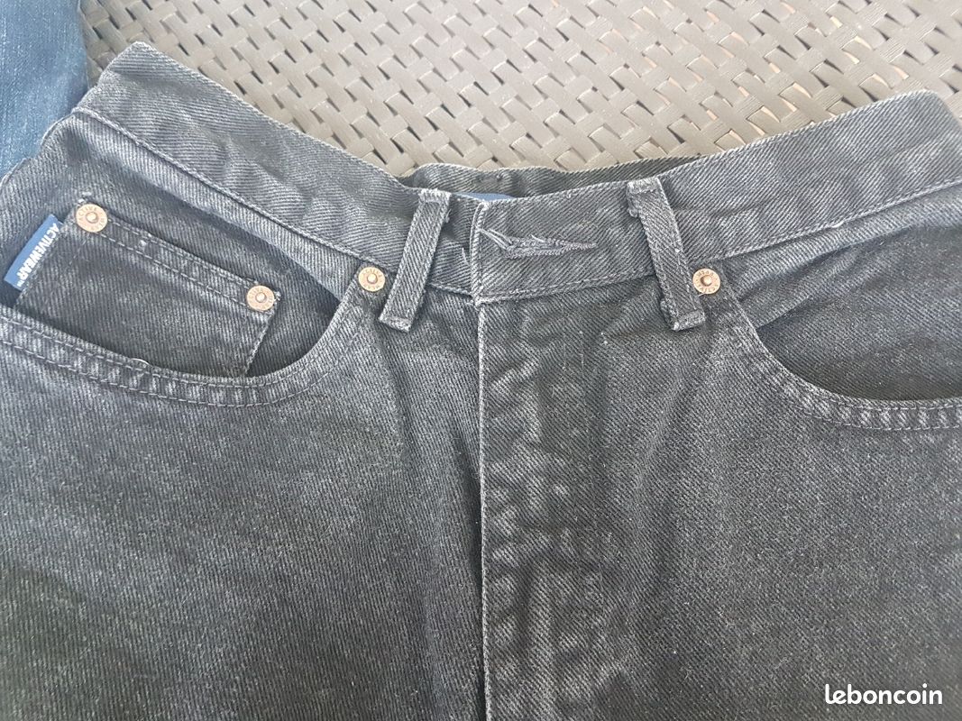 Lot de 2 jeans T. 38 ou W32 (image 5)