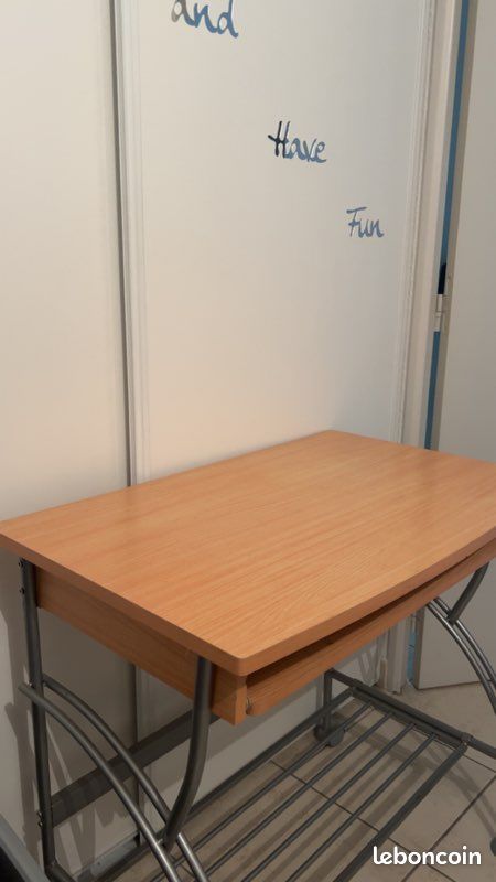 Bureau en bois et métal (image 2)