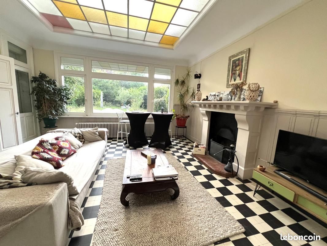Maison 272 m² · à Valenciennes · 272 m² · 490 000 €