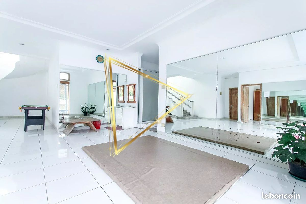 Appartement 5 pièces 166 m² · à Paris · 166 m² · 3 350 000 €