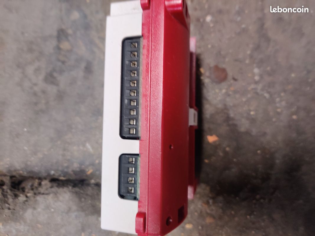Schneider XENTA121FC230VC Régulateur pour ventilo-convecteur et pompe à chaleur (image 3)