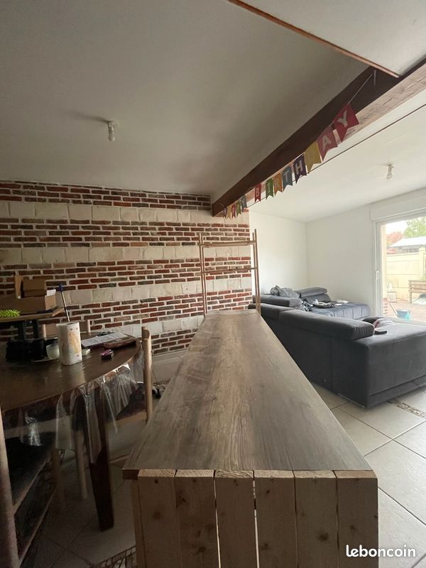 Bureau (image 2)