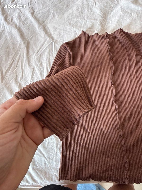 Pull marron (image 2)