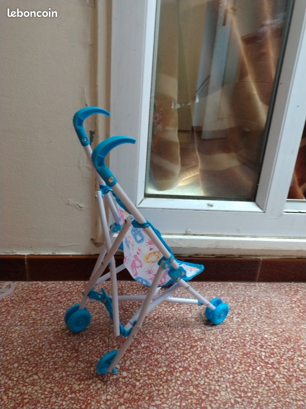 Je donne une poussete (image 10)