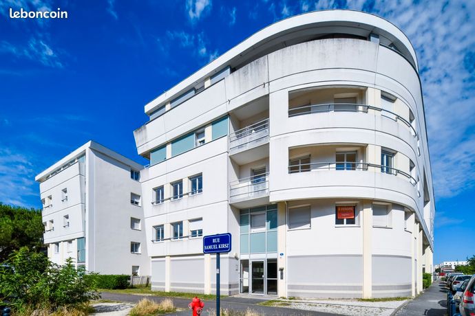 Appartement 4 pièces 92 m² — 8