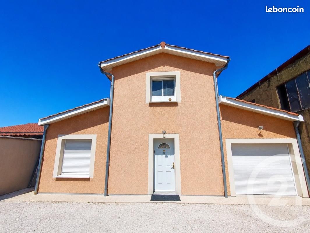 Maison 5 pièces 105 m² · à Vaulx-en-Velin · 105 m² · 319 000 €