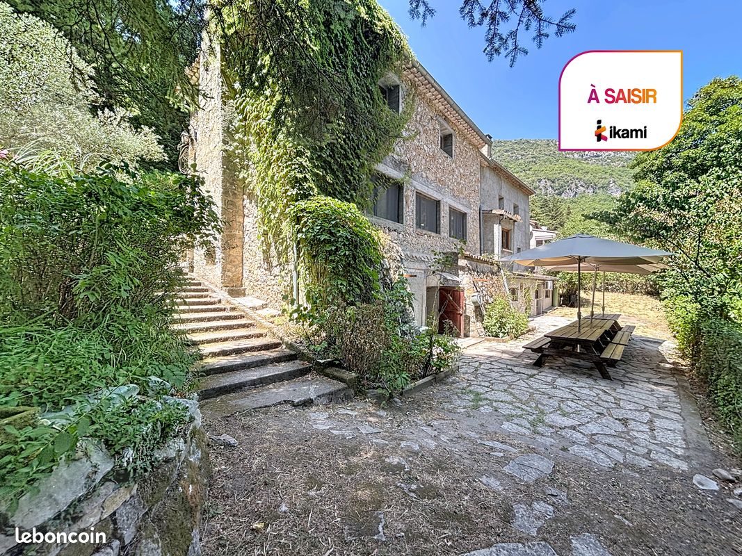 Maison 13 pièces 327 m² · à Gorniès · 327 m² · 493 000 €