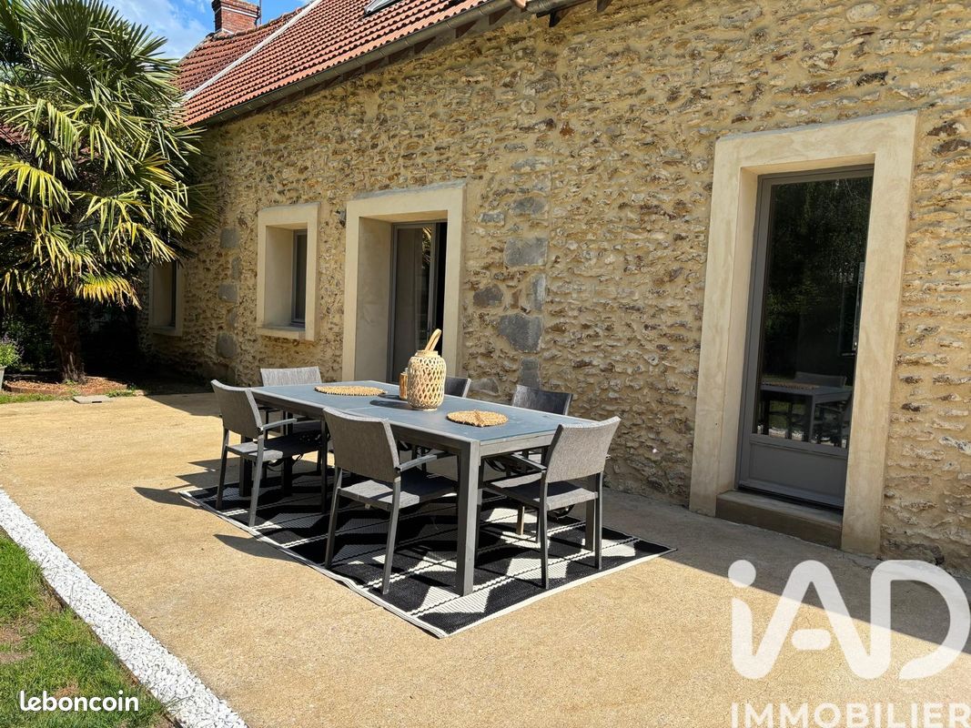Maison 6 pièces 162 m² · à Gazeran · 162 m² · 490 000 €