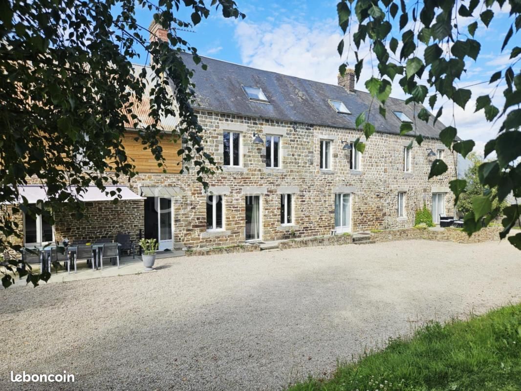 Maison 10 pièces 242 m² · à Sainte-Marie-Outre-l'Eau · 242 m² · 369 000 €