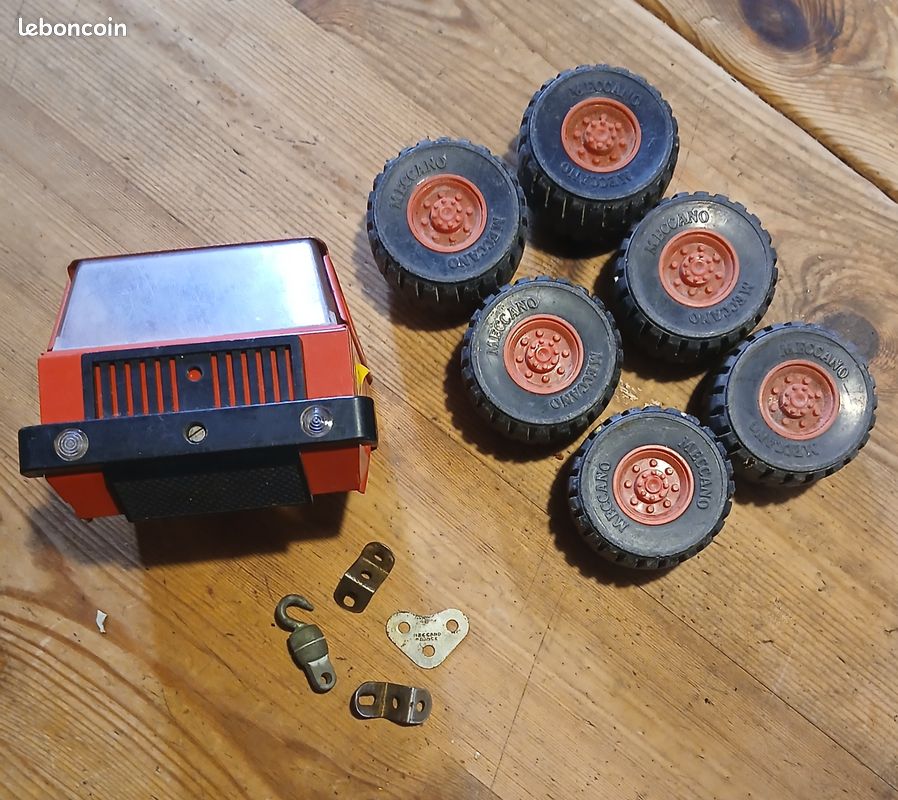 MECCANO BOÎTE JEU MECCAKIT TRAVAUX PUBLICS 300. État usagé. EUR 45,00 - FR
