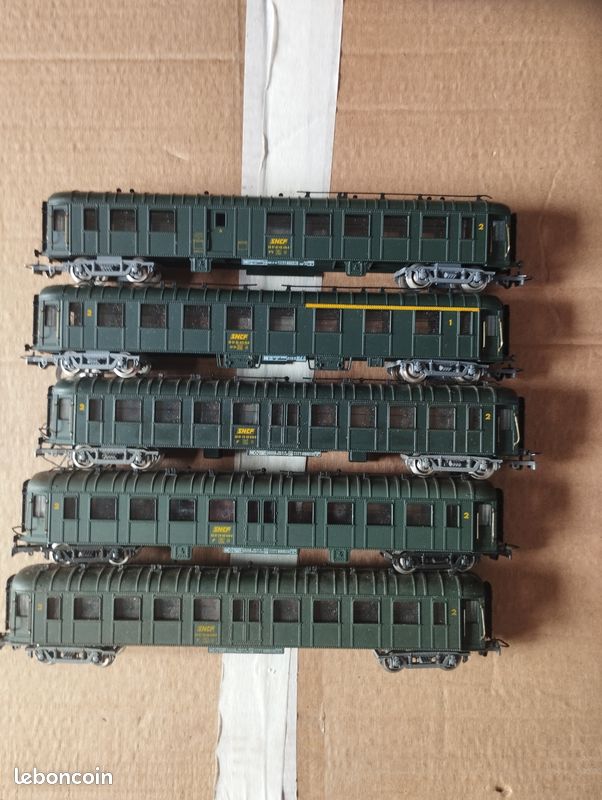 Voiture SNCF Type OCEM B⁴D - Modèle Jouef Réf. 5113 - Vintage En Plastique Vert - Occasion