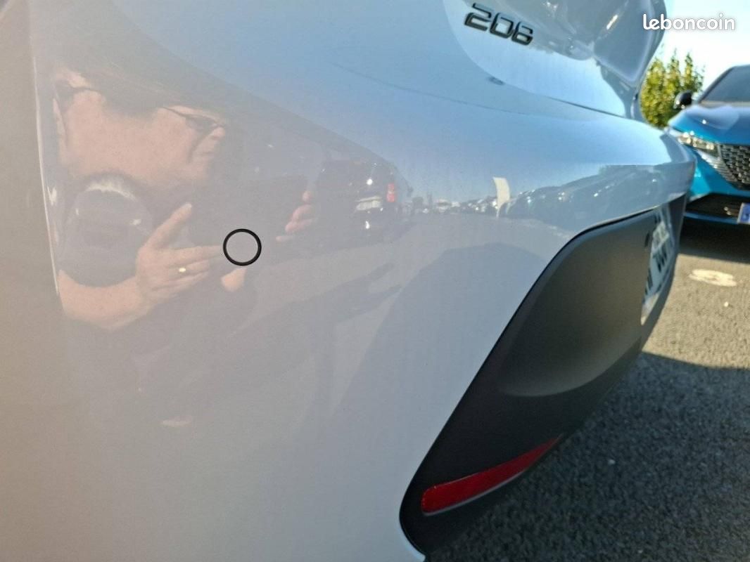 Peugeot 208 Hybrid 110 e-DCS6 - Style (image 23)