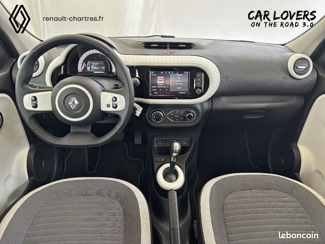 RENAULT Twingo III E-Tech Equilibre (image 21)
