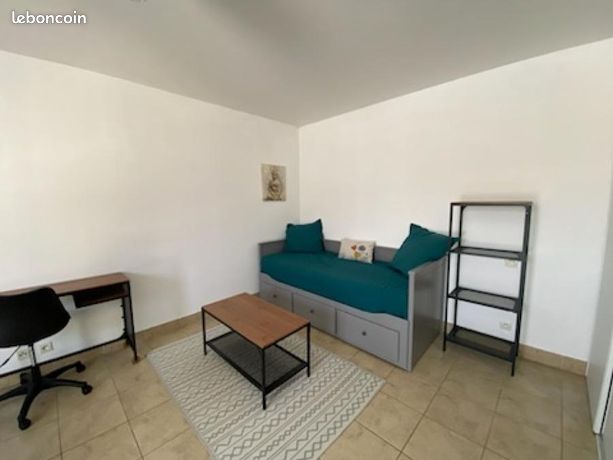 Studio 1 pièce 26 m²