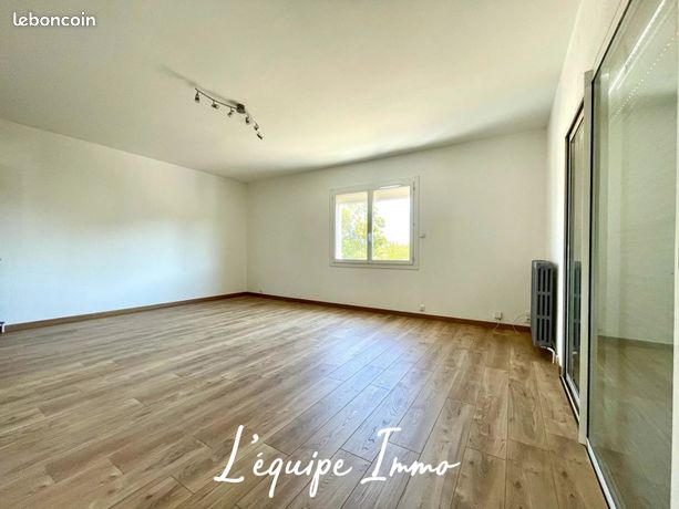 https://img.leboncoin.fr/api/v1/lbcpb1/images/aa/79/c2/aa79c2ed045da9b0a020bbeba788723347563e12.jpg?rule=ad-image