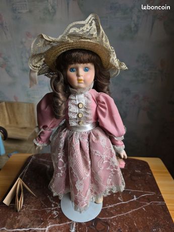 Poupée ancienne – Horreur Fanatik