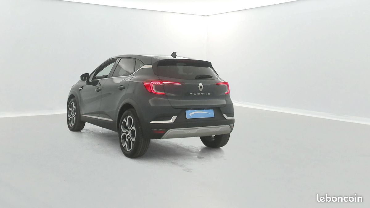 RENAULT Captur mild hybrid 160 EDC Techno (image 3)