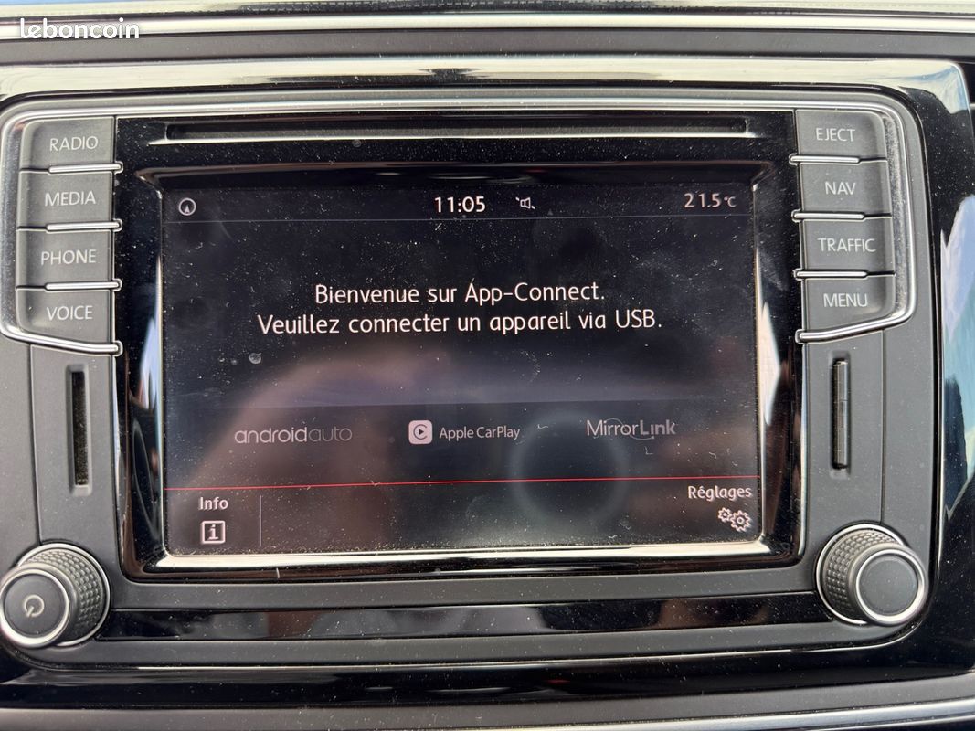 VOLKSWAGEN NEW BEETLE DECAPOTABLE Sound 1.2 TSI 105ch Garantie 12 mois Carplay sièges chauffant (image 20)