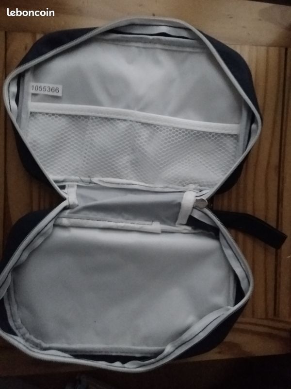 Trousse de toilette (image 2)