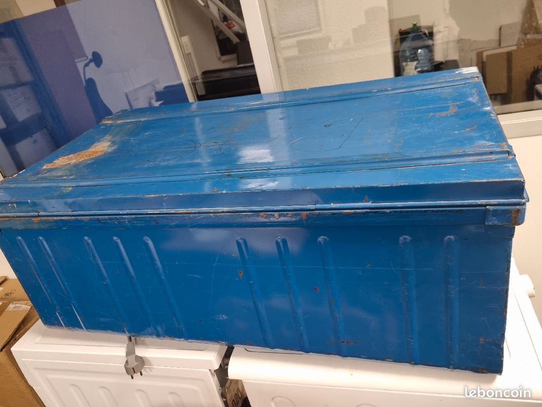 Malle de rangement en métal bleu 175 L (image 2)