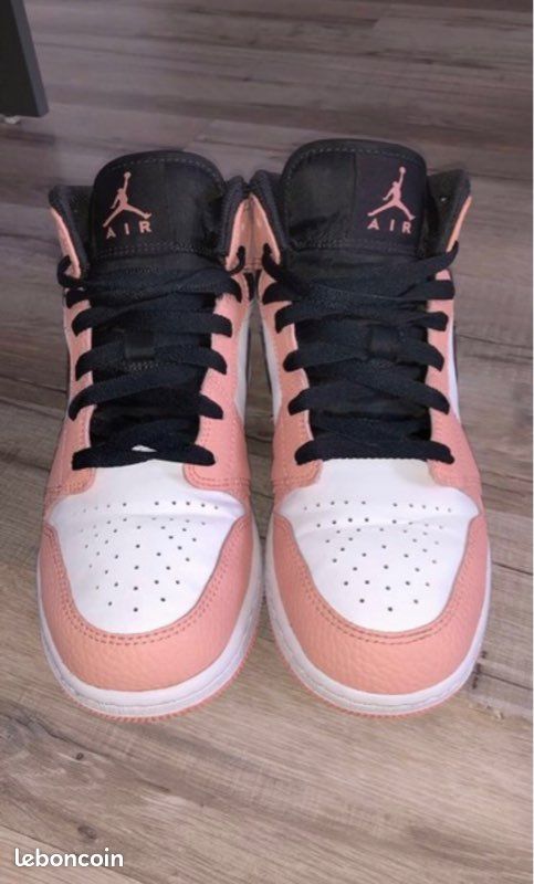 Jordan One Mid Pink Quwartz (image 3)