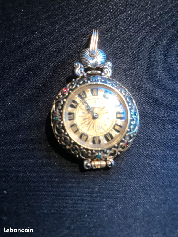 Montre Pendentif Vintage Mécanique - Forme Boule, Marque LUMIERE S A, Occasion