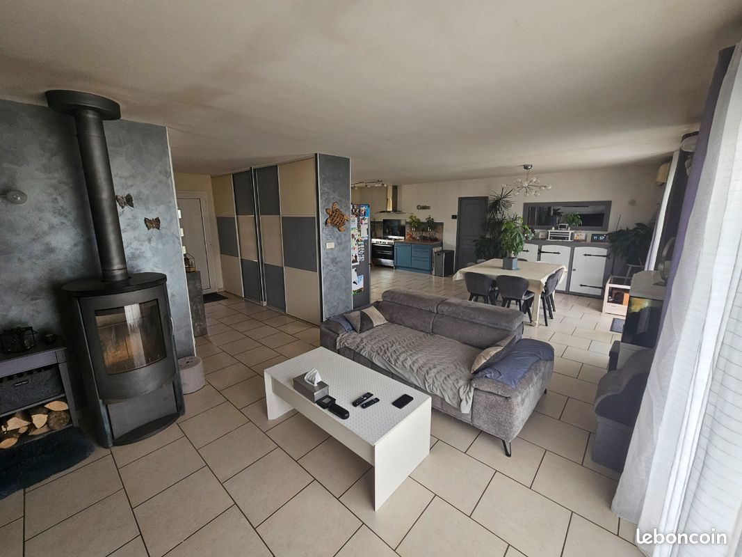 Maison 8 pièces 160 m² · à Gonneville-la-Mallet · 160 m² · 355 000 €