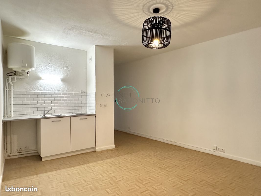Appartement 1 pièce 25 m² · à Marseille · 25 m² · 450 €/mois