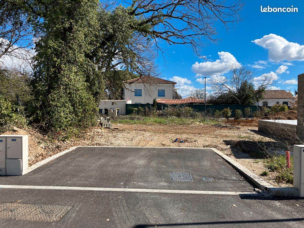Terrain 323 m² · à Carpentras · 323 m² · 104 900 €