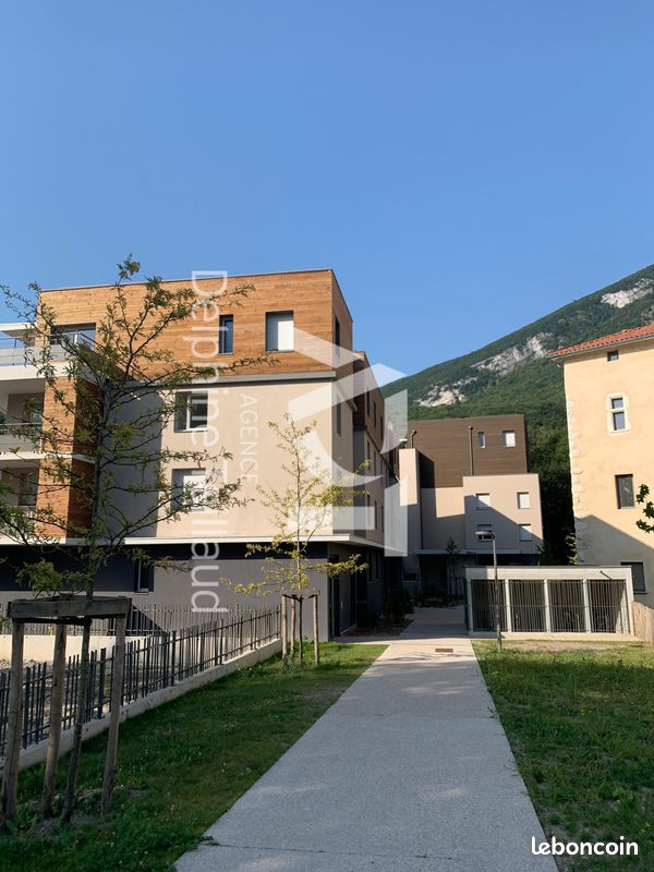 Appartement a louer fontaine - 3 pièce(s) - 61 m2 - Surfyn