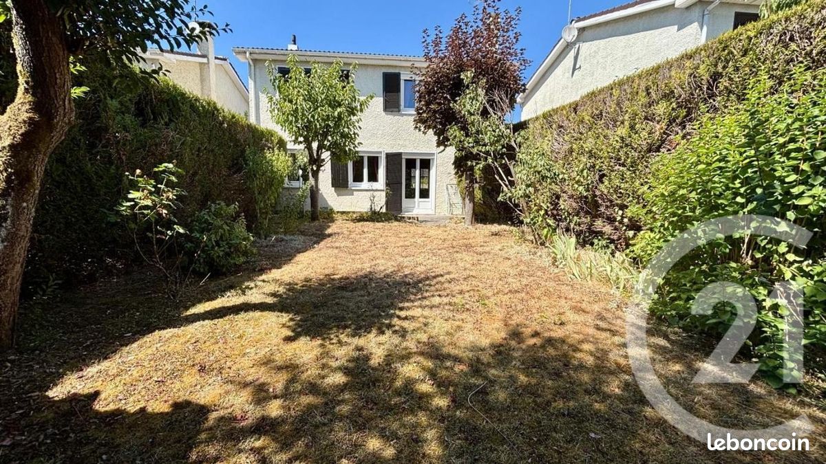 Maison 6 pièces 98 m² · à Claye-Souilly · 98 m² · 342 000 €