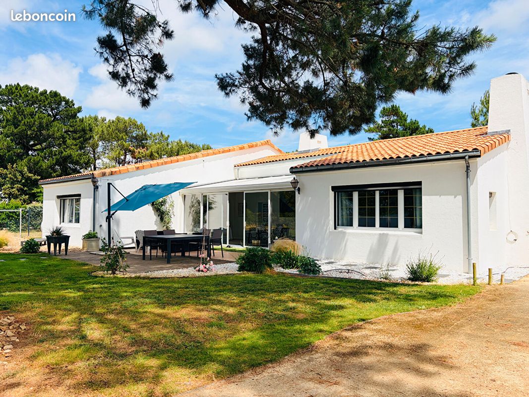 Maison 6 pièces 200 m² · à L'Aiguillon-la-Presqu'Île · 200 m² · 675 000 €