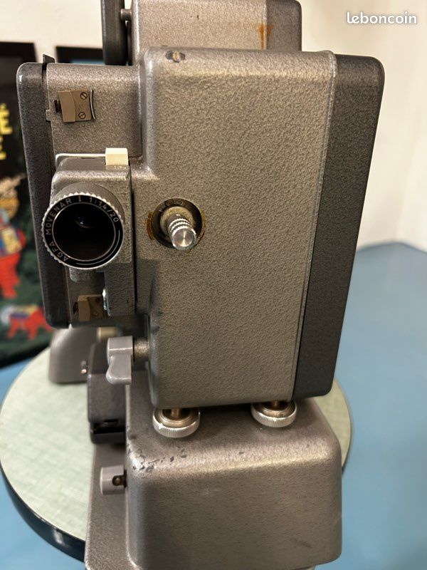 Projecteur 8mm Agfa Movector 8 – Vintage Années 1930 – Fonctionnel (sans Ampoule) – Valisette Usagée