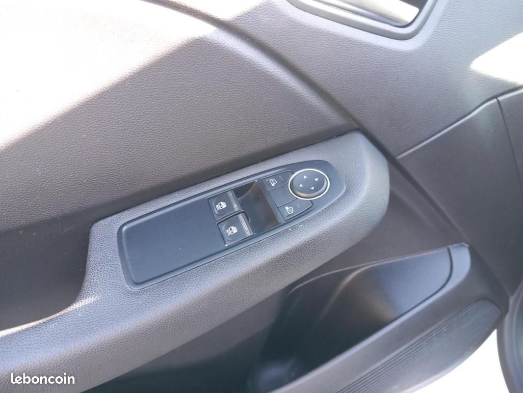 Renault Clio V BUSINESS REVERSIBLE E TECH HYBRIDE 140 - 21N (image 11)