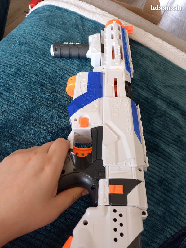 Nerf retaliator elite avec des missiles et ses accessoires pistolet (image 10)