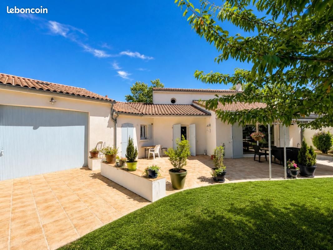 Maison 5 pièces 164 m² · à Périgny · 164 m² · 758 500 €
