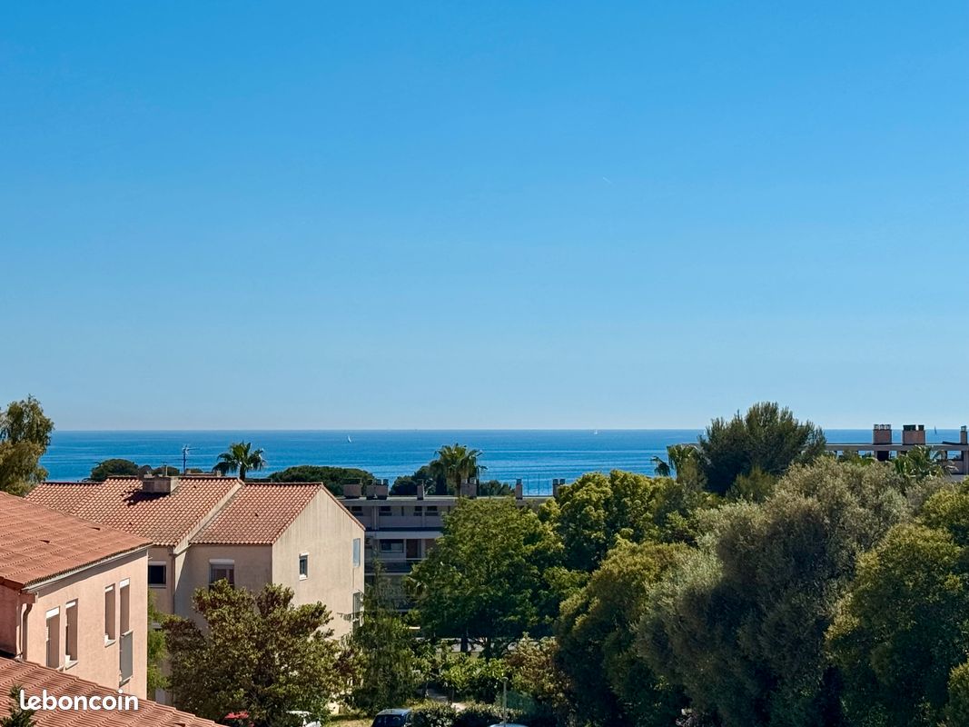 Appartement 2 pièces 34 m² · à Carqueiranne · 34 m² · 1 200 €/mois