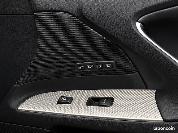 Lexus IS 5.0 V8 423 ch / Mark Levinson Caméra Sièges ventilés et chauffants Carbone (image 11)