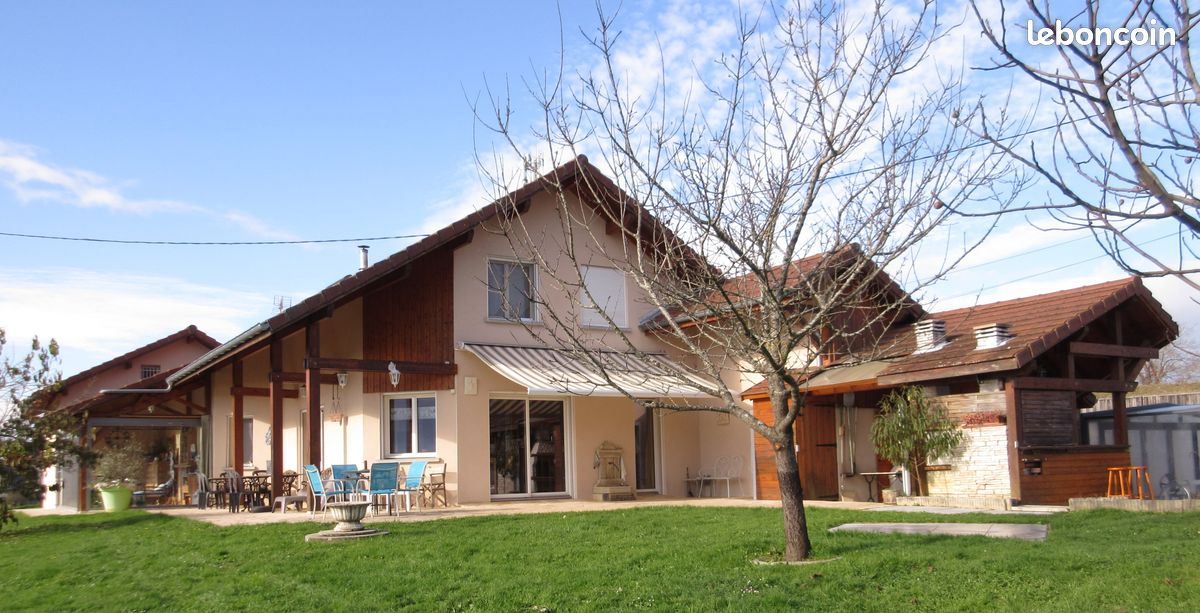 Maison 12 pièces 290 m² · à Dullin · 290 m² · 720 000 €