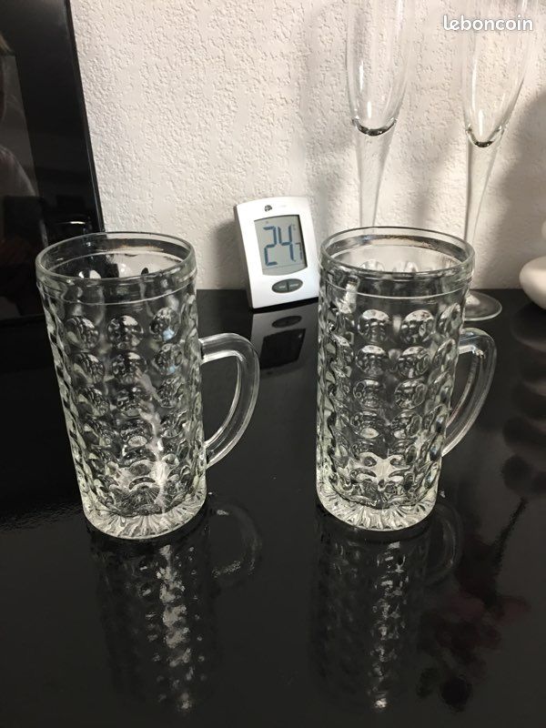 Deux chopes (image 1)
